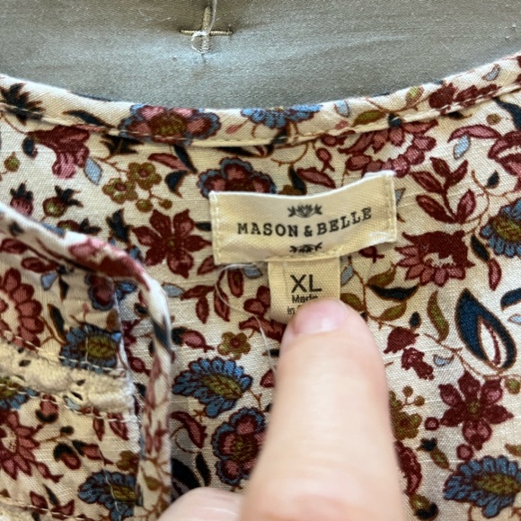 Mason & Belle Floral Blouse - Picture 3 of 5